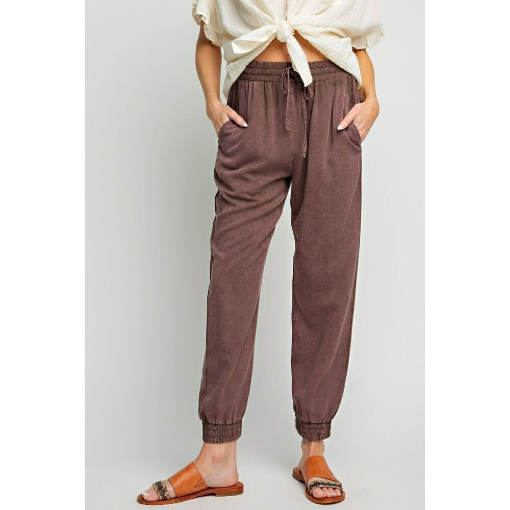 The Devon Jogger Mineral Washed Jogger Pants in Eggplant